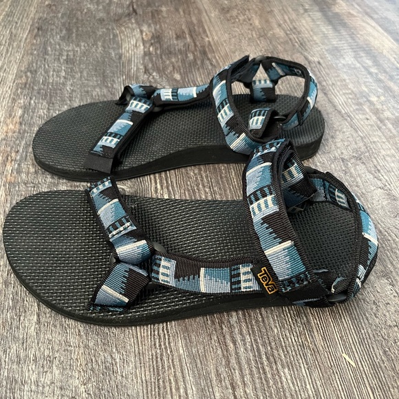 Teva Original - NEW size 9 - Picture 3 of 4